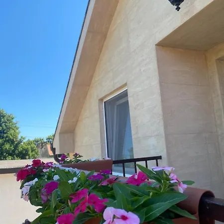 アパートホテル Omis Pančevo