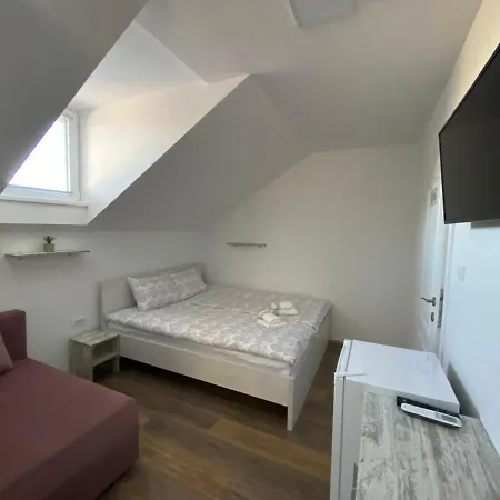 Omis Hotel de apartamente 3*