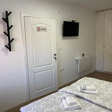 Hotel de apartamente Omis 3*