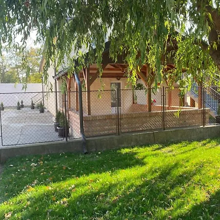 Omis Hotel de apartamente 3*