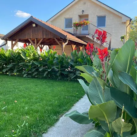 Omis Hotel de apartamente 3*